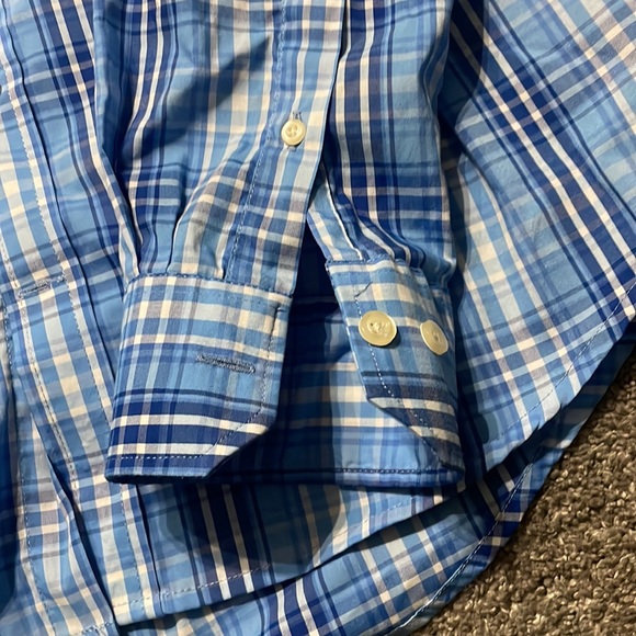 Men’s Izod button down - Picture 5 of 8